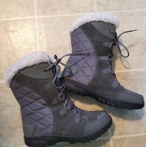 Colombia Ice Maiden waterproof snow boot size 9.5